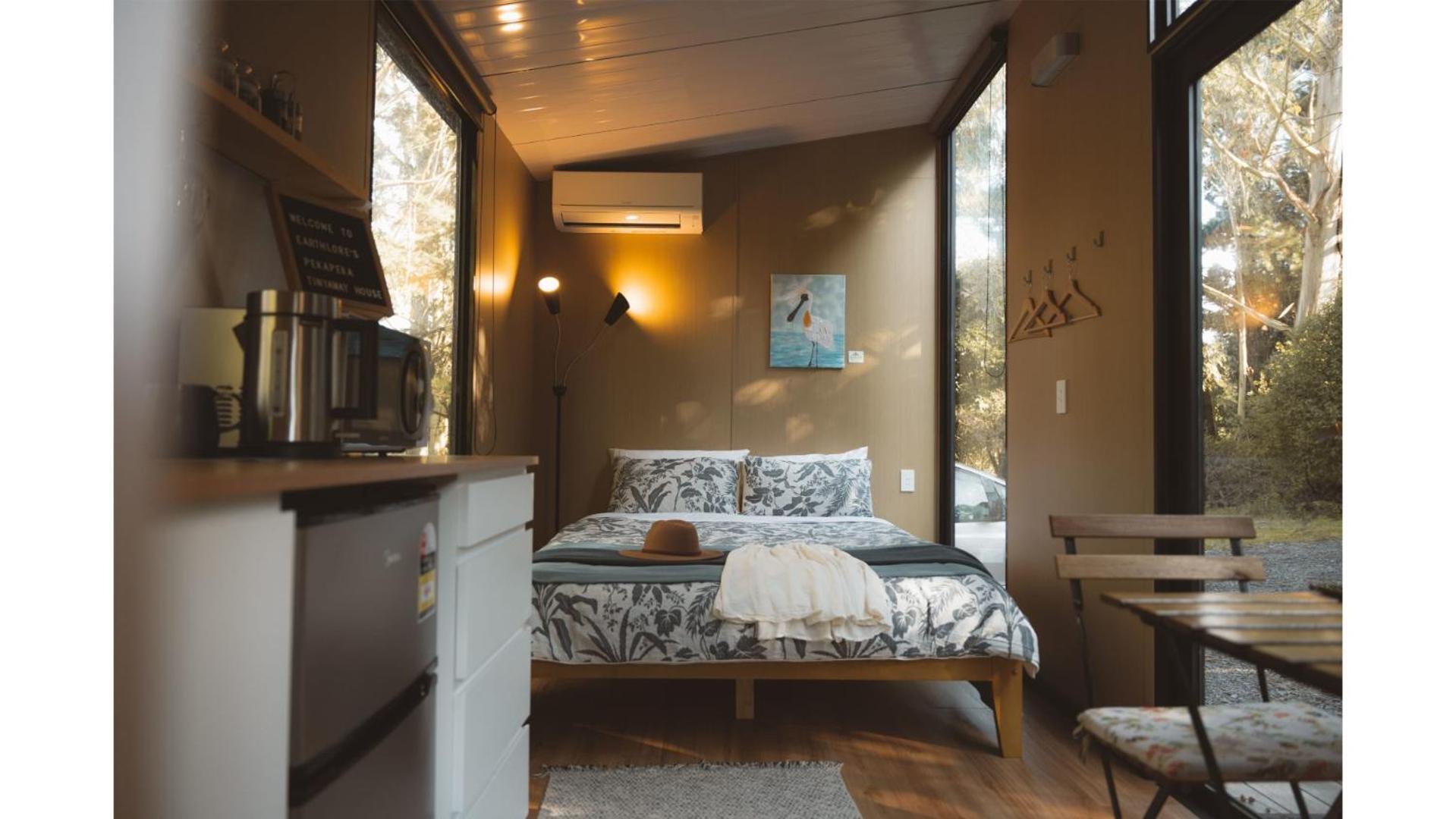 Owaka Pekapeka Tiny House By Tiny Awayヴィラ エクステリア 写真