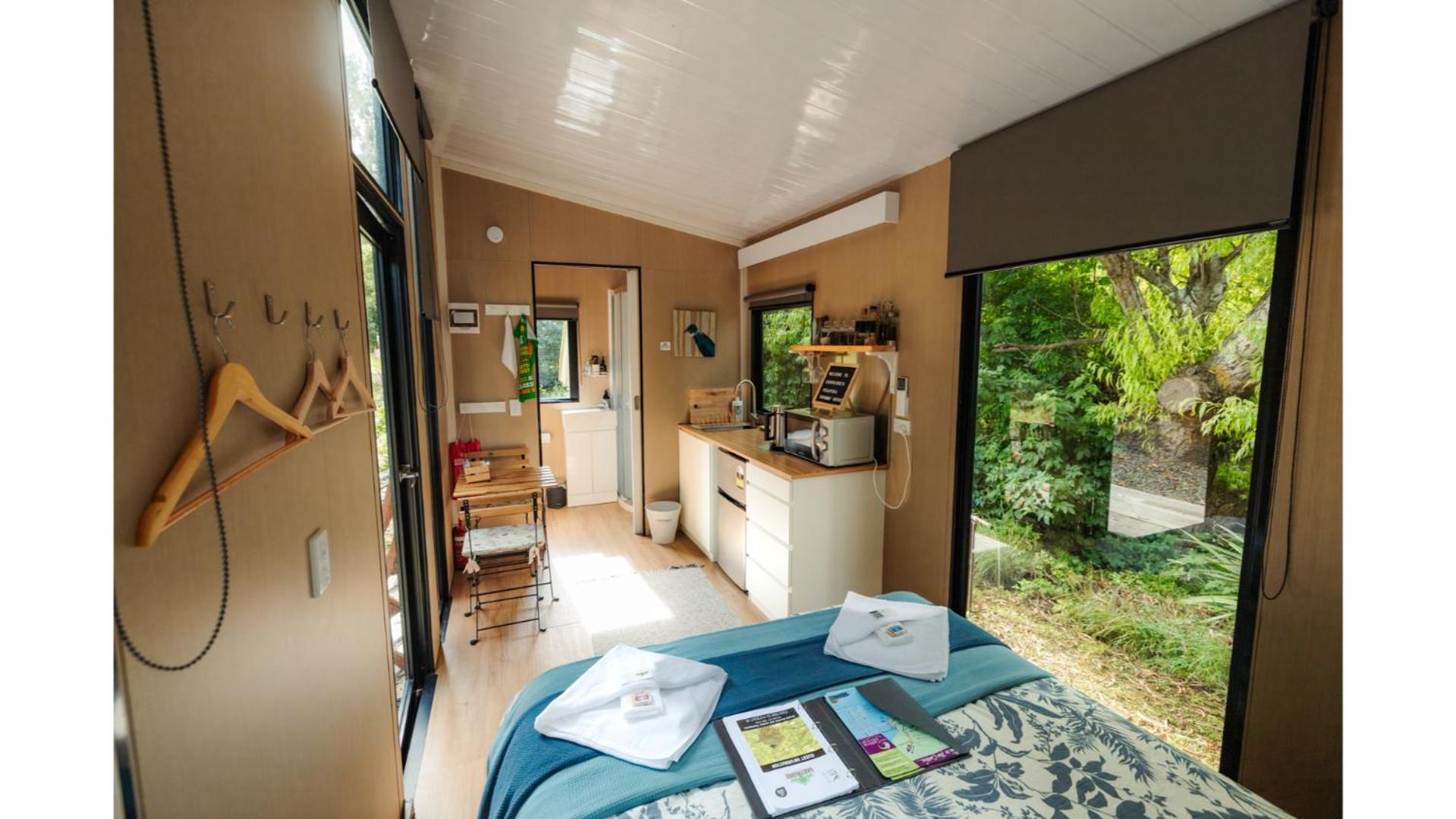 Owaka Pekapeka Tiny House By Tiny Awayヴィラ エクステリア 写真